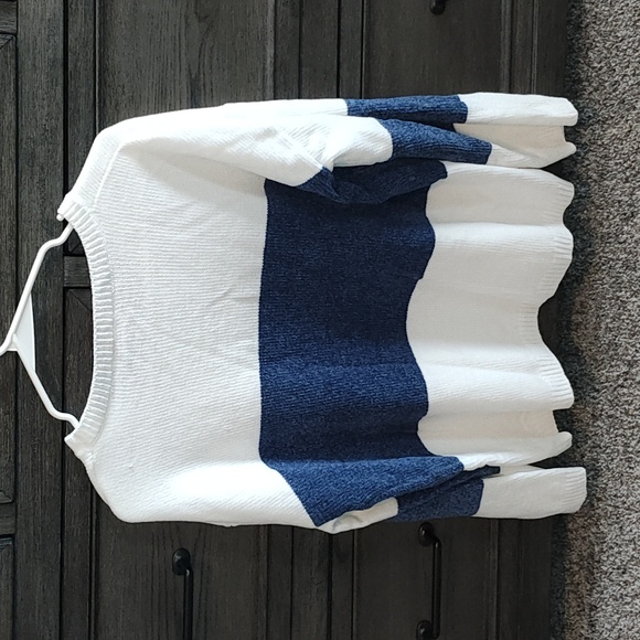 Pink Lily White and Blue Stripe Sweater Size Small - Picture 3 of 10